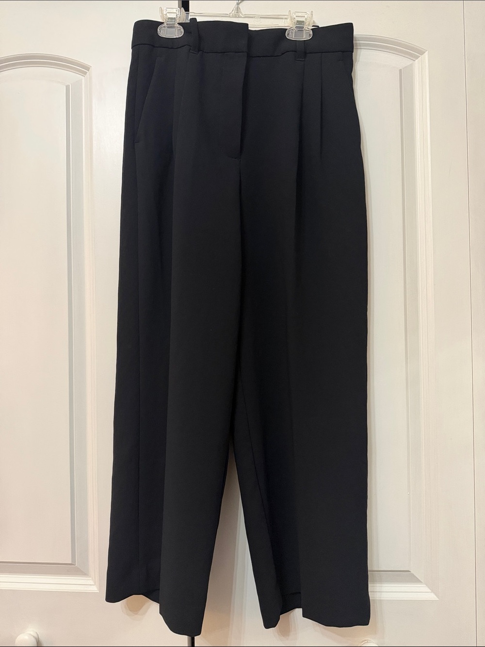 Aritzia Wilfred Effortless Pants Cropped Tall Black Size 6